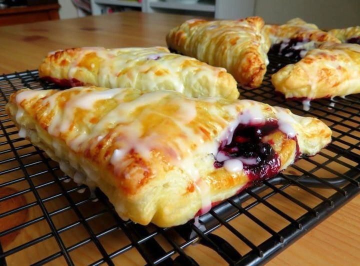 Delicious Lemon Blueberry Turnovers