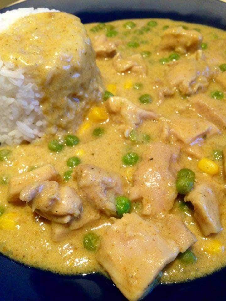 Easy dinner tonight. 😋 Easy Creamy Chicken Curry